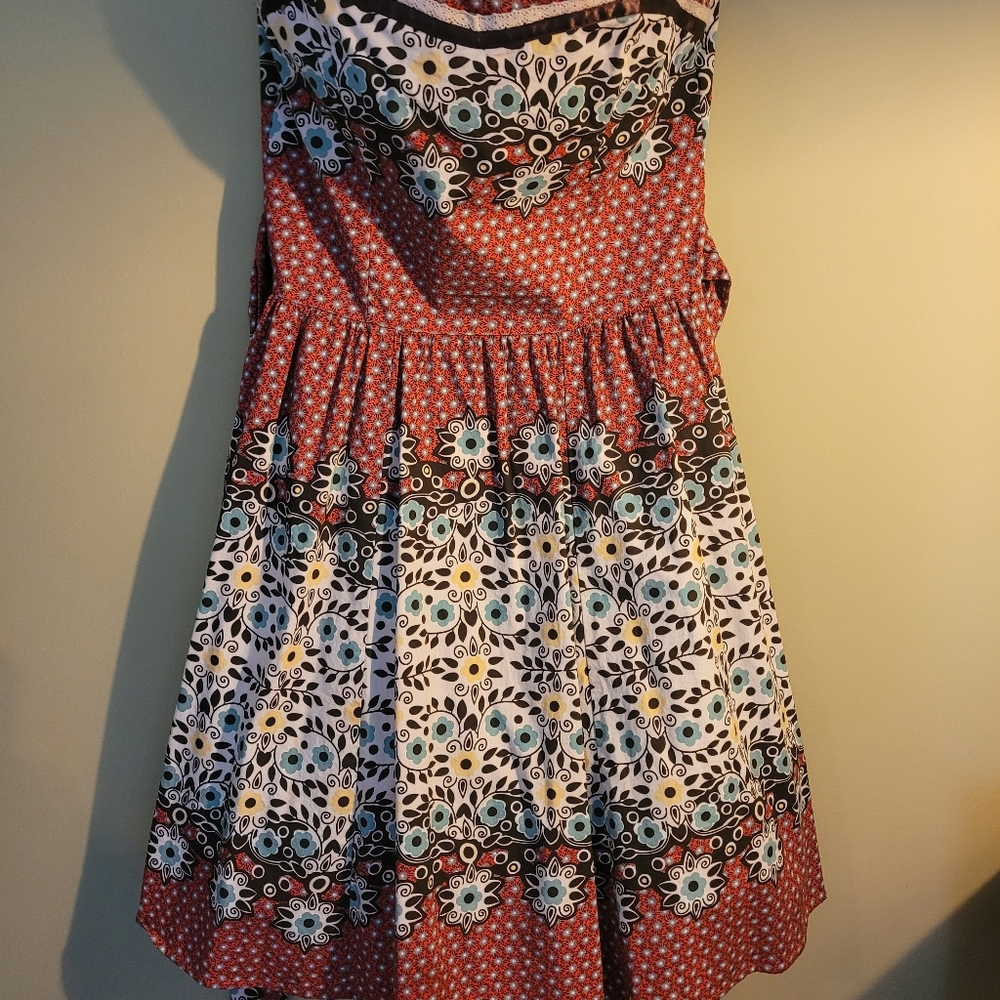 Strapless dress